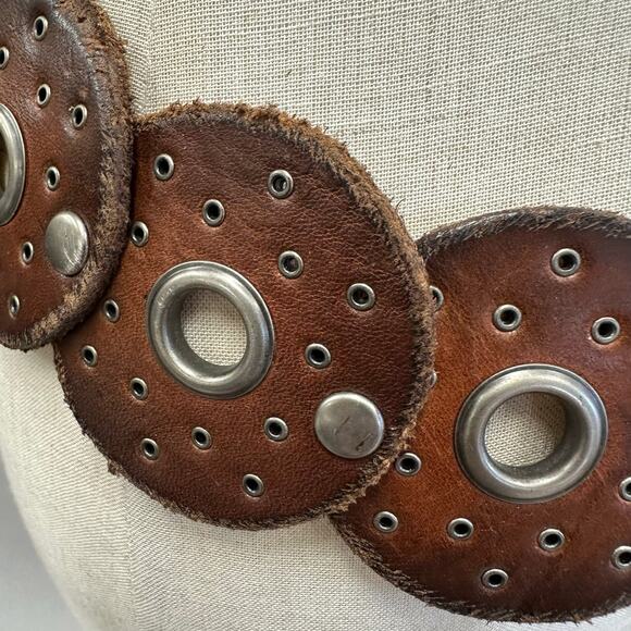 Western boho leather Disc Concho Belt Brown silver grommets one size adjustable - Picture 7 of 14
